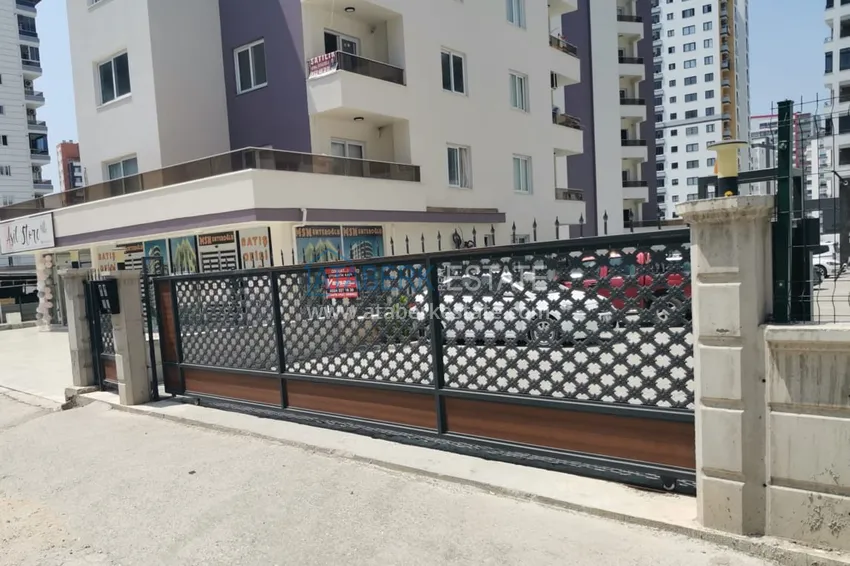 Трехкомнатная квартира напрямую от собственника с огромной террасой – район Тедже, Мерсин 2 