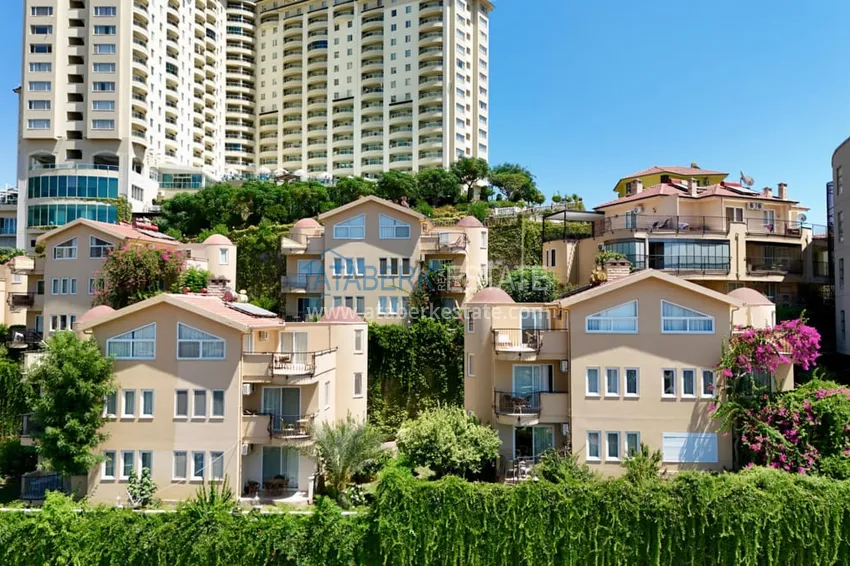 Квартира 1+1 с мебелью и потрясающими видовыми характеристиками, район Махмутлар – Алания 2 