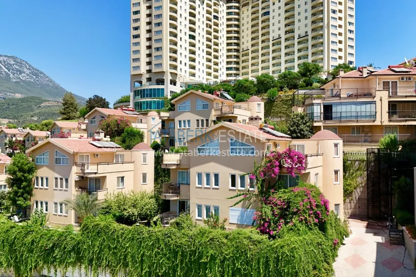 Квартира 1+1 с мебелью и потрясающими видовыми характеристиками, район Махмутлар – Алания 4 