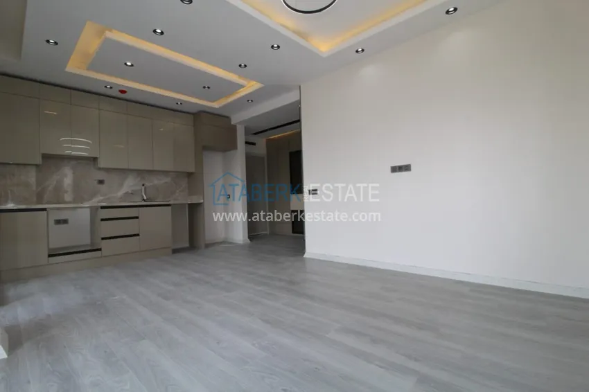 Приобрести Просторная трехкомнатная квартира в Мерсине – Мезитли, Давултепе 7