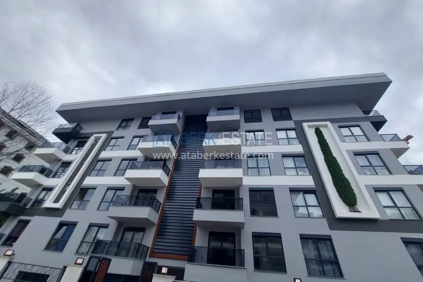 Дуплексы 2+1 с полной чистовой отделкой в новостройке – Алания, район Махмутлар 3 