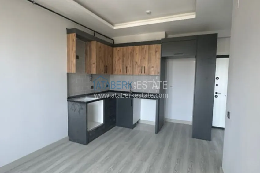 Двухкомнатная квартира с видом на море по доступной цене в районе Тедже, Мерсин 2