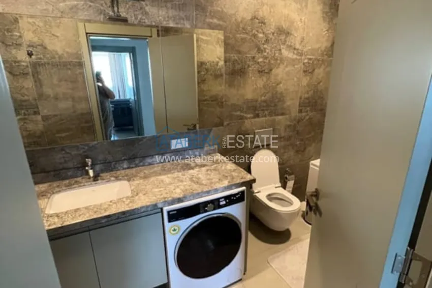 Приобрести Пентхаус-дуплекс с мебелью на первой береговой линии в районе Кестель 44