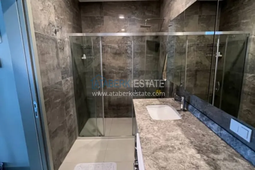 Приобрести Пентхаус-дуплекс с мебелью на первой береговой линии в районе Кестель 46