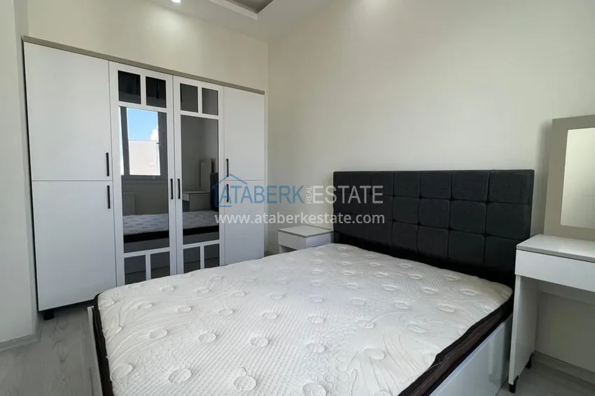 Приобрести Трехкомнатная квартира с мебелью в районе Соли, Мерсин 4 