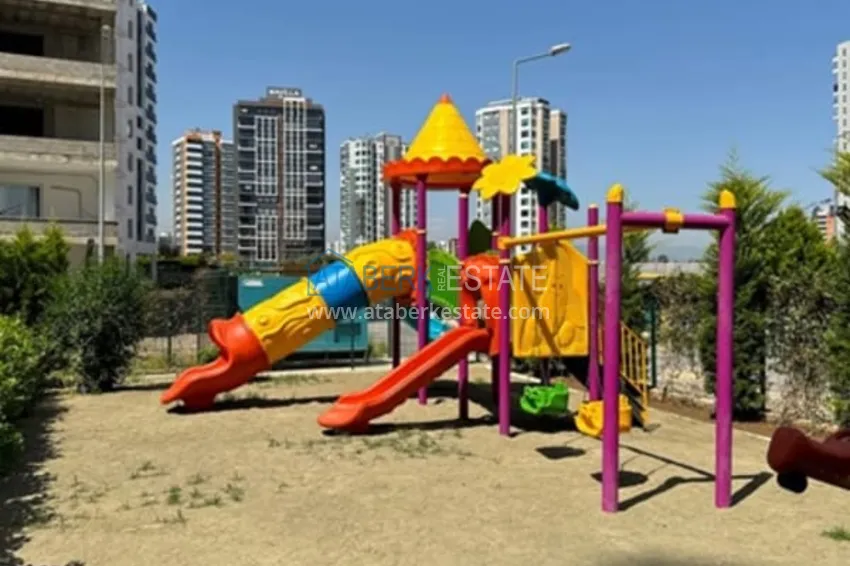 Просторная четырехкомнатная квартира в комплексе сегмента комфорт – Мерсин, Соли 4