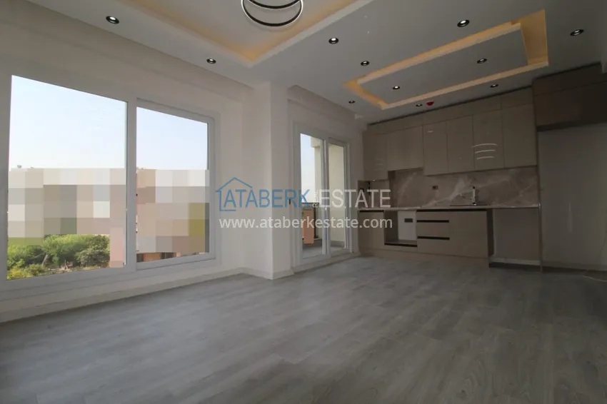 Приобрести Просторная трехкомнатная квартира в Мерсине – Мезитли, Давултепе 9