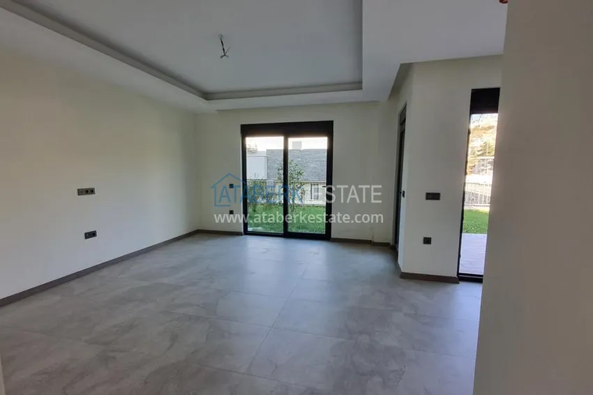 Приобрести Вилла от застройщика в коттеджном комплексе в районе Каргыджак, Алания 1