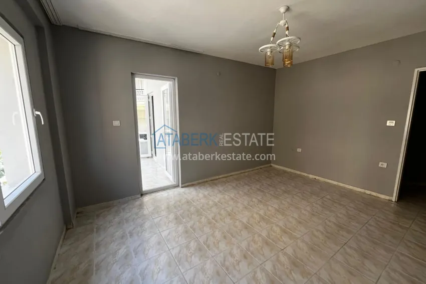 Приобрести Недвижимость под ВНЖ. Трехкомнатная квартира с отдельной кухней в Алании, район Тосмур 6 