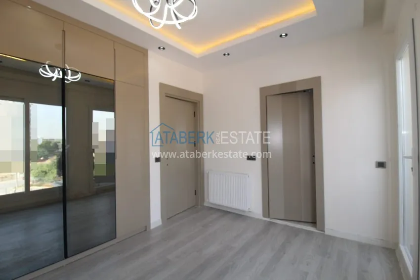 Приобрести Просторная трехкомнатная квартира в Мерсине – Мезитли, Давултепе 11