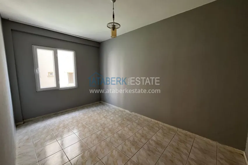 Приобрести Недвижимость под ВНЖ. Трехкомнатная квартира с отдельной кухней в Алании, район Тосмур 7 