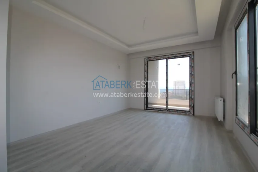 Приобрести Просторная квартира с чистовой отделкой в районе Мезитли, Мерсин 8 