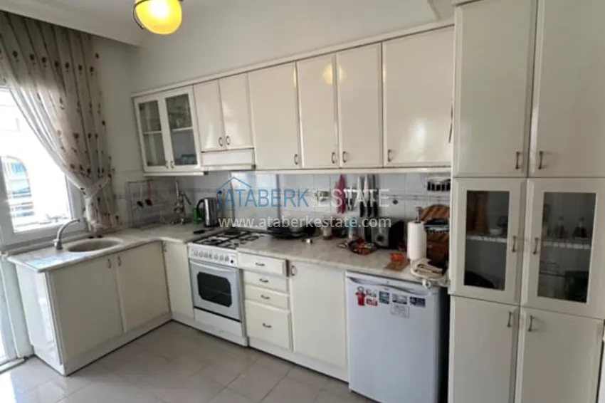 Приобрести Трехкомнатная квартира с мебелью в 300 метров от моря – Алания, район Оба 8 