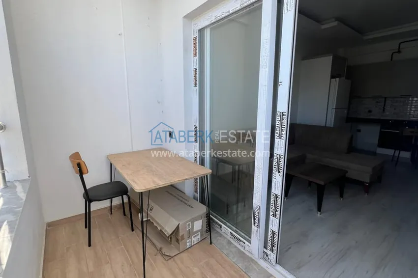 Приобрести Трехкомнатная квартира с мебелью в районе Соли, Мерсин 8 