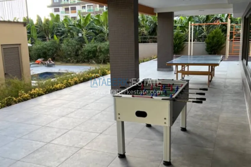 Пентхаус-дуплекс с мебелью на первой береговой линии в районе Кестель 10