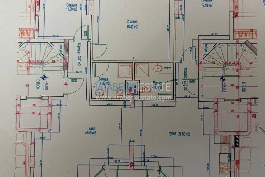 Купить дешево Четырёхкомнатная квартира с видом на горы в районе Хурма, Коньяалты, Анталия 1