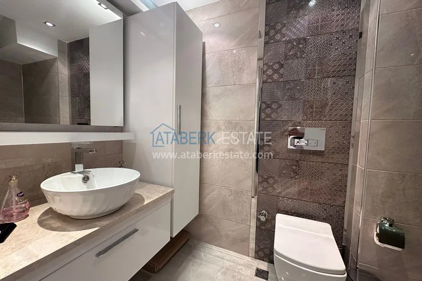 Приобрести Пентхаус-дуплекс с мебелью в центре Алании - район пляжа Клеопатра 10 