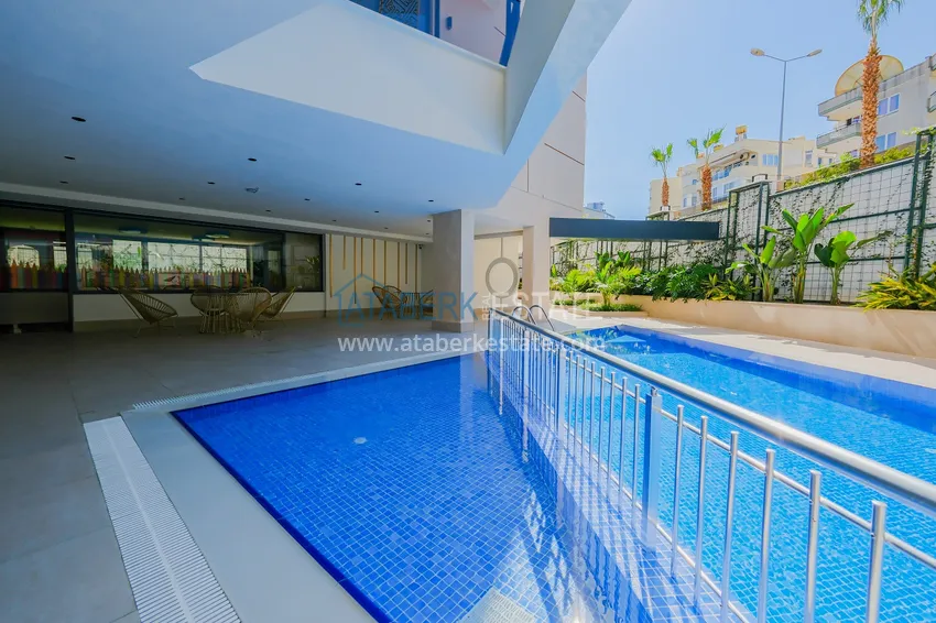 Трёхкомнатная квартира в районе Оба. Недвижимость подходит для краткосрочной аренды 10