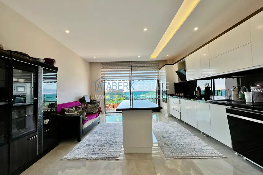 Приобрести Дуплекс 5+1 в комплексе на первой береговой линии. Район Каргыджак, Алания  11 