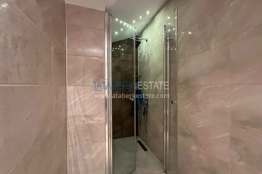 Приобрести Пентхаус-дуплекс с мебелью в центре Алании - район пляжа Клеопатра 11 