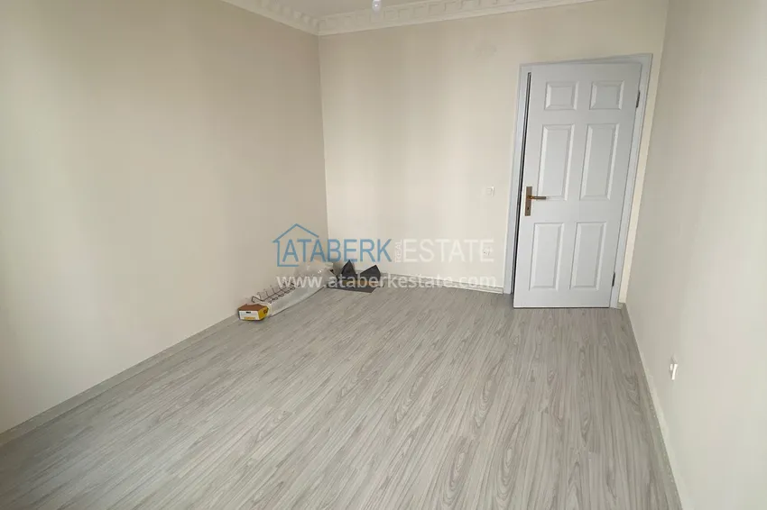 Приобрести Четырехкомнатная квартира в центре Алании - район пляжа Клеопатра 11 