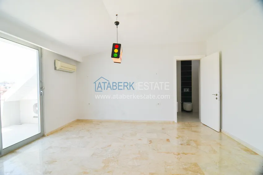 Приобрести Пентхаус-дуплекс на береговой линии с открытым панорамным видом 12 