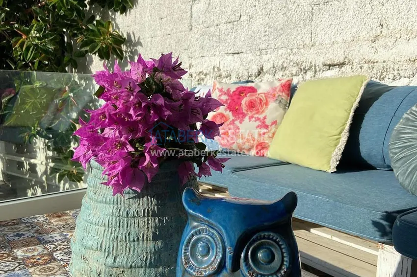 Приобрести Триплекс вилла в коттеджном комплексе в 300 метрах от моря в районе Кестель, Алания 17