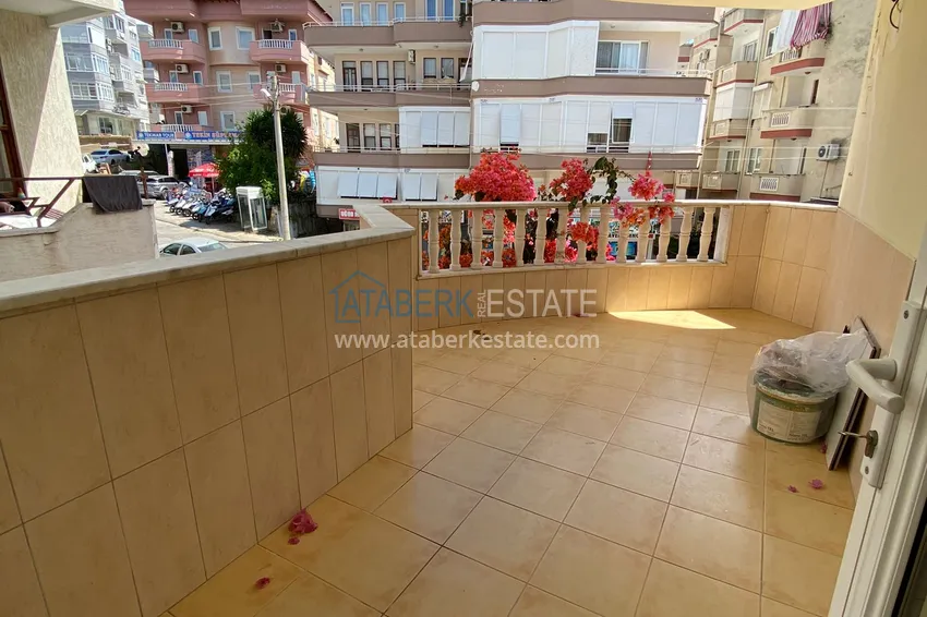 Приобрести Четырехкомнатная квартира в центре Алании - район пляжа Клеопатра 17 