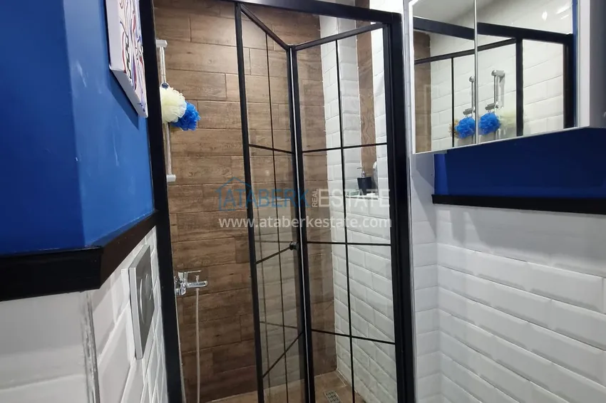 Приобрести Двухкомнатная квартира 80м2 с мебелью и застекленным балконом в Мерсине, Енишехир 17 