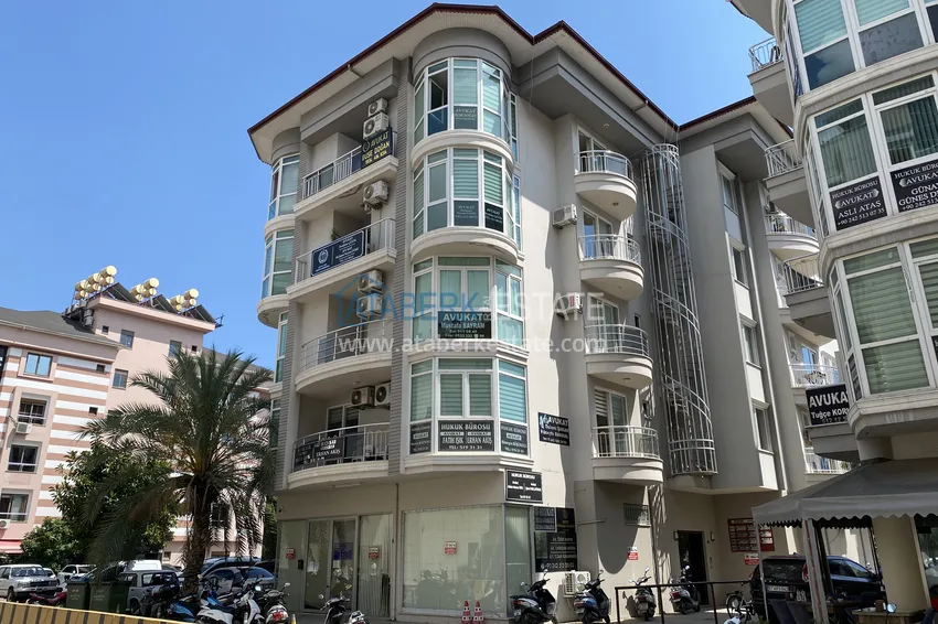 Офисное помещение в центре Алании – гражданство  1 