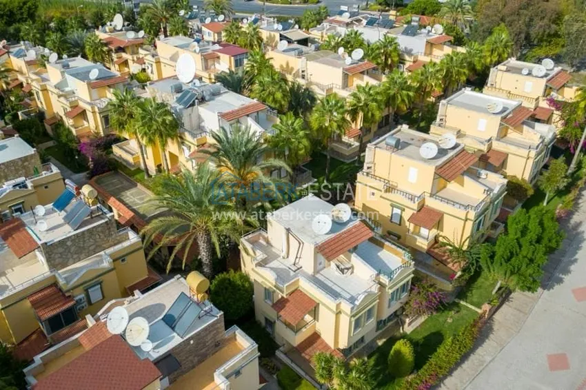 Двухэтажная вилла с мебелью в коттеджном комплексе – Алания, район Конаклы 1 