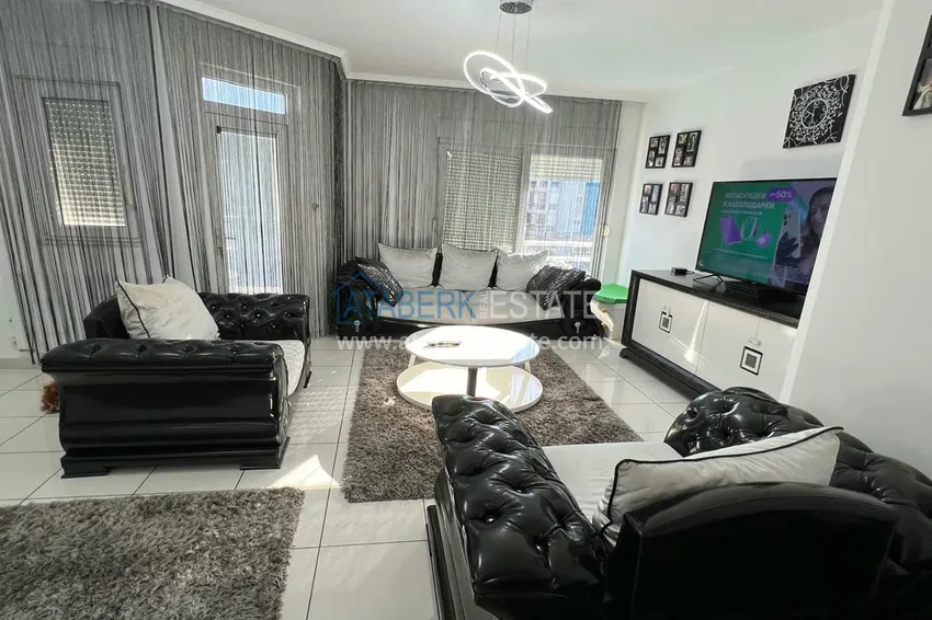 Приобрести Четырёхкомнатная квартира с видом на горы в районе Хурма, Коньяалты, Анталия 1