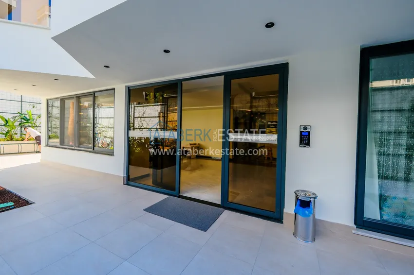 Трёхкомнатная квартира в районе Оба. Недвижимость подходит для краткосрочной аренды 22