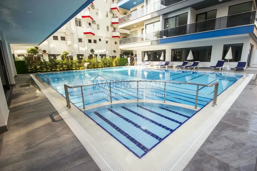 Трехкомнатная квартира в комплексе класса люкс, на первой береговой линии – район Махмутлар, Алания 3 