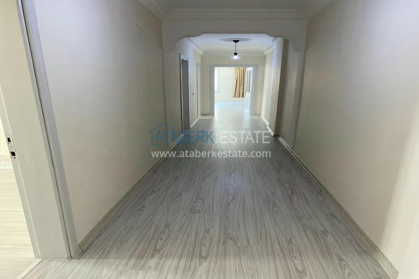 Приобрести Четырехкомнатная квартира в центре Алании - район пляжа Клеопатра 2 