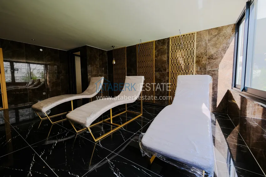 Трёхкомнатная квартира в районе Оба. Недвижимость подходит для краткосрочной аренды 35