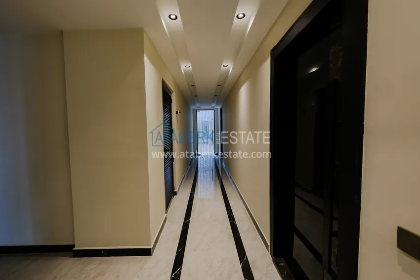 Трёхкомнатная квартира в районе Оба. Недвижимость подходит для краткосрочной аренды 37