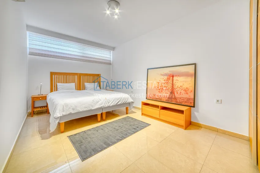 Приобрести Линейна квартира 3+1 под ключ с выходом в сад и видом на море - район Конаклы, Алания 37 