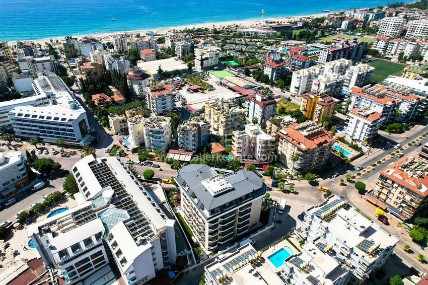 Трёхкомнатная квартира в районе Оба. Недвижимость подходит для краткосрочной аренды 3