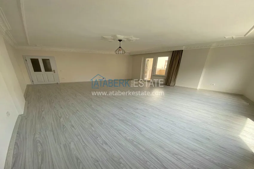 Приобрести Четырехкомнатная квартира в центре Алании - район пляжа Клеопатра 5 