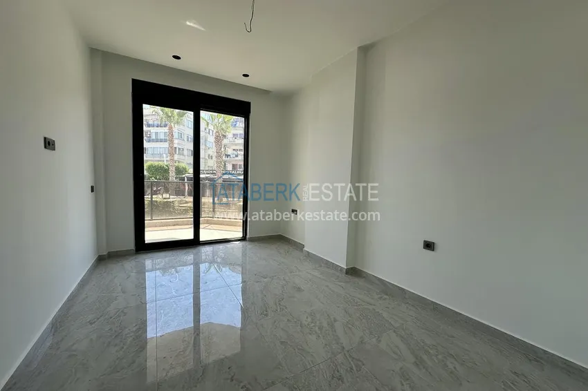 Приобрести Трёхкомнатная квартира в районе Оба. Недвижимость подходит для краткосрочной аренды 6