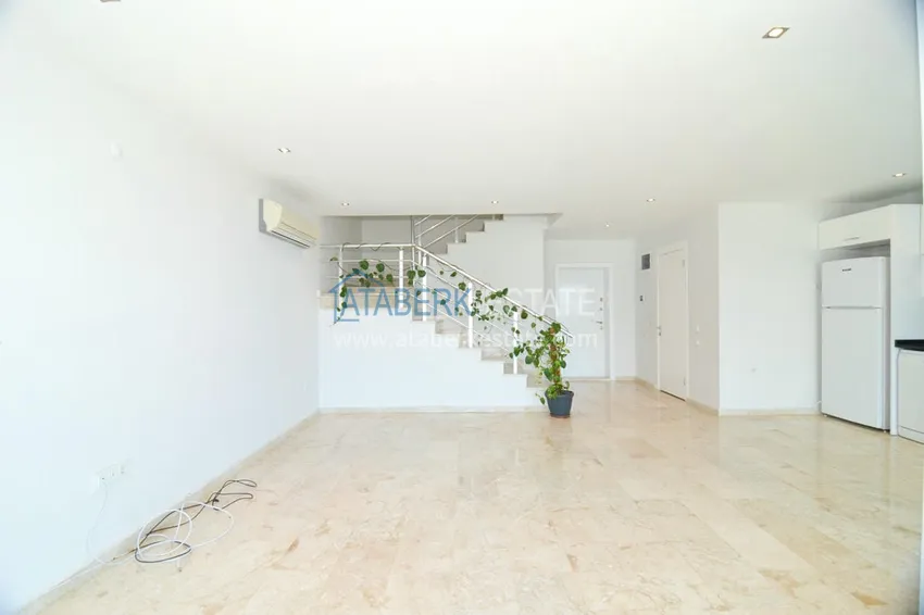 Приобрести Пентхаус-дуплекс на береговой линии с открытым панорамным видом 7 