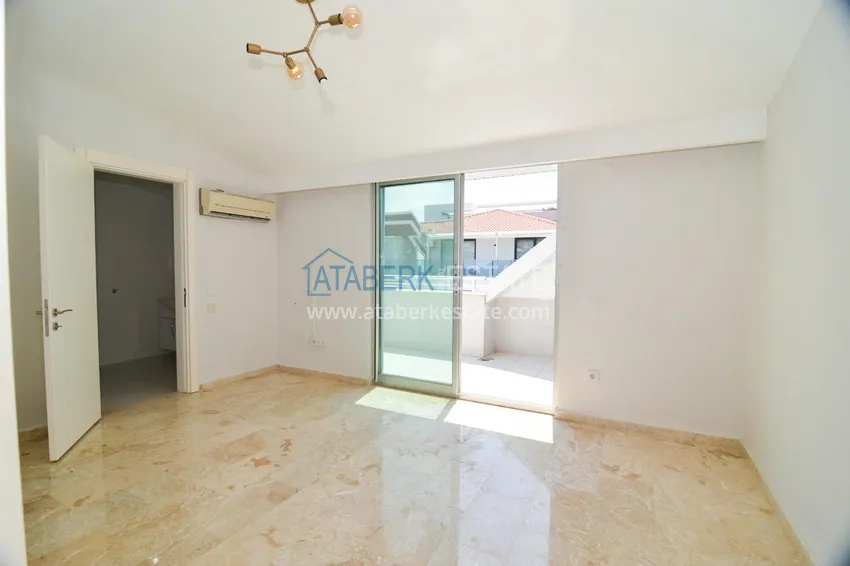 Приобрести Пентхаус-дуплекс на береговой линии с открытым панорамным видом 8 