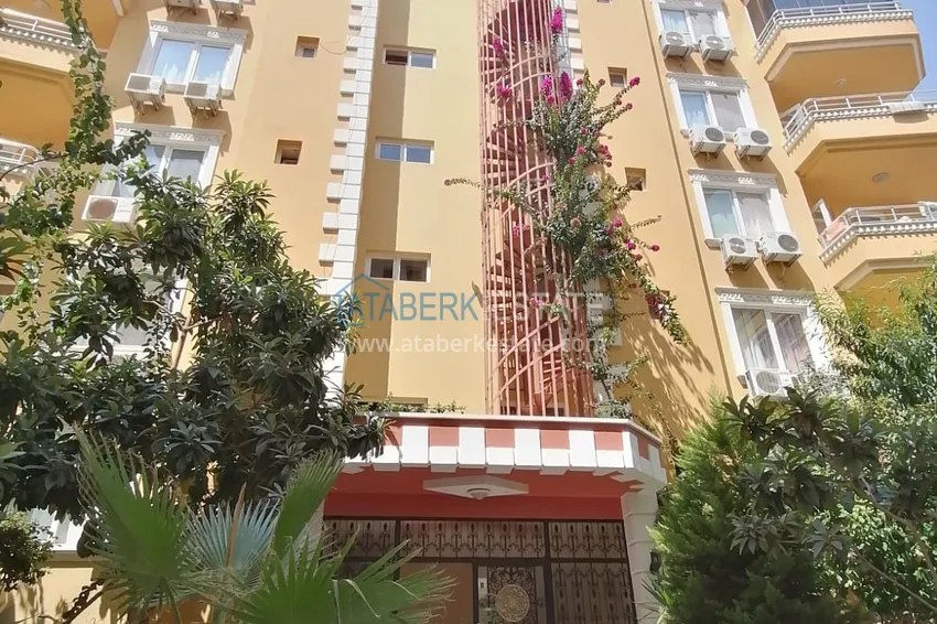 Пентхаус-дуплекс 4+1 с мебелью и видом на горы – Алания, район Махмутлар 10 