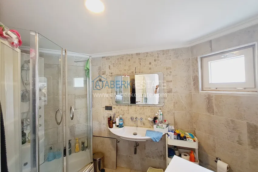 Приобрести Трехкомнатная квартира с видом в уютном жилом комплексе. Район Джикджилли, Алания 12 