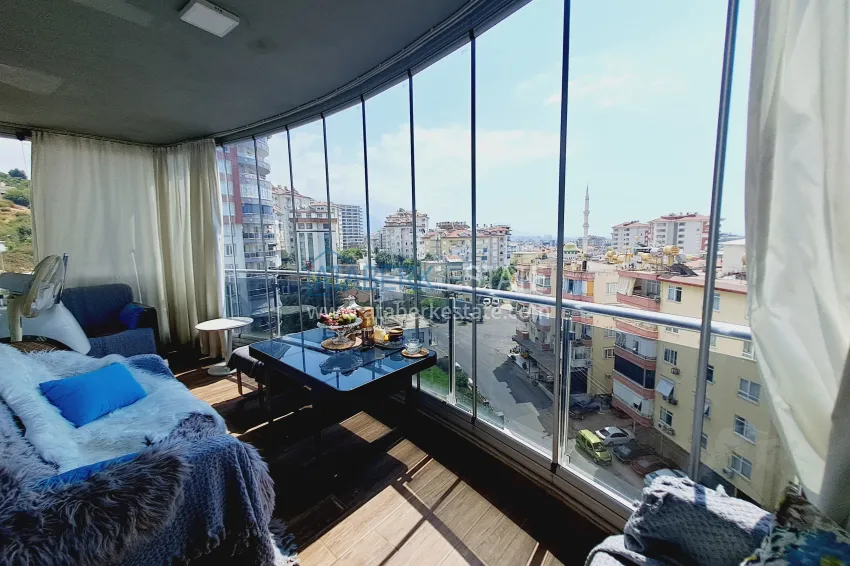 Приобрести Трехкомнатная квартира с видом в уютном жилом комплексе. Район Джикджилли, Алания 13 