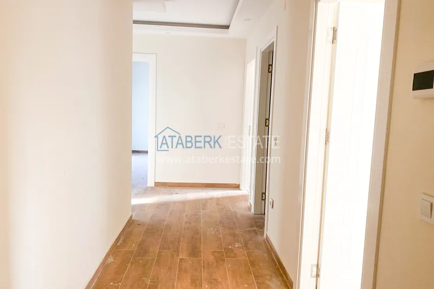 Приобрести Трехкомнатная квартира с видом на море в Алании, район Кестель - вторая линия от моря 1 