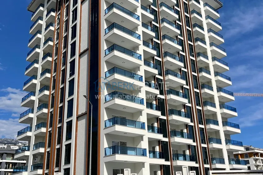 Двухкомнатная квартира под ключ с застекленным балконом - Махмутлар, р-н субботнего рынка 1