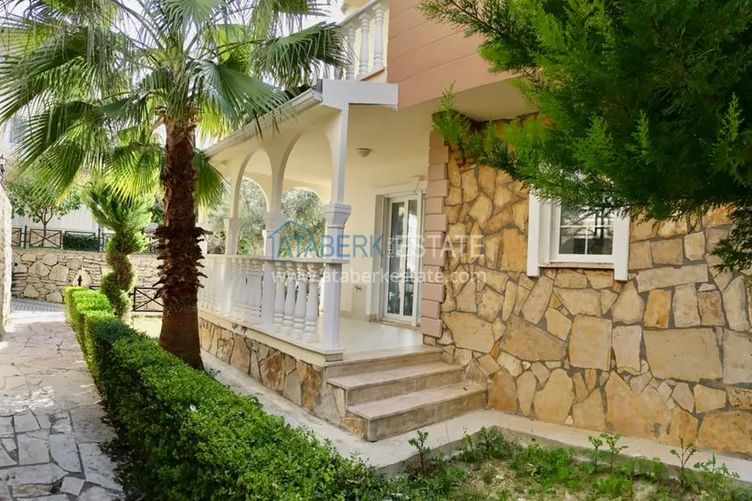 Приобрести Вилла в Авсалларе - трехэтажный таунхаус на два хозяина с частным садиком  2 