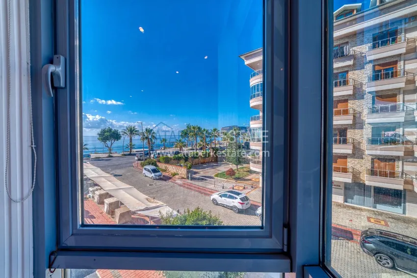 Приобрести Линейная квартира 4+1 с современным интерьером в комплексе на первой береговой в Алании, район Оба 25